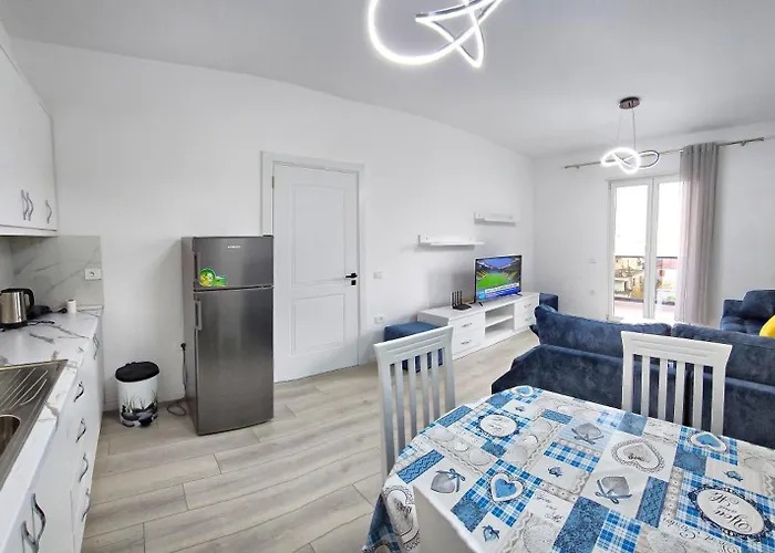 Super Apartment Tirana